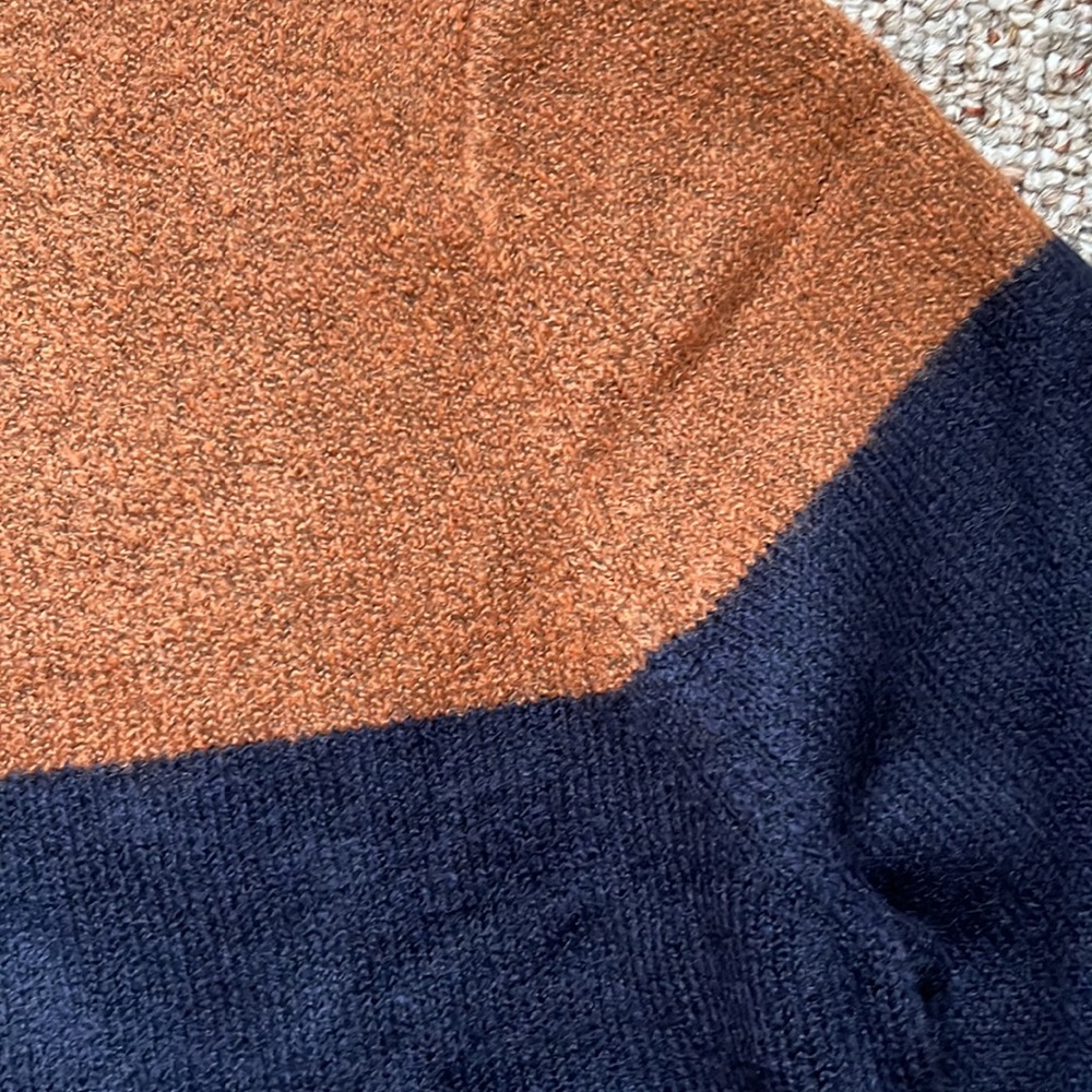 Goodfellow & co pullover crewneck sweater - Picture 3 of 3